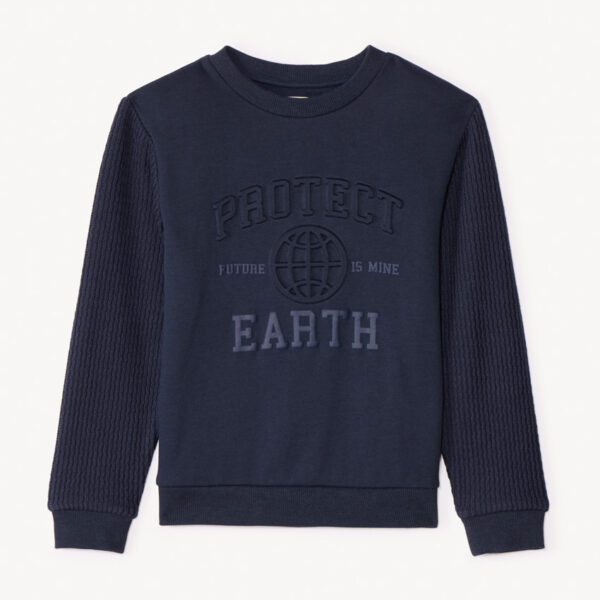 KNITWEAR