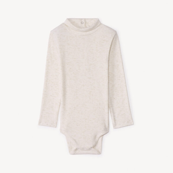 UNDER SWEATER