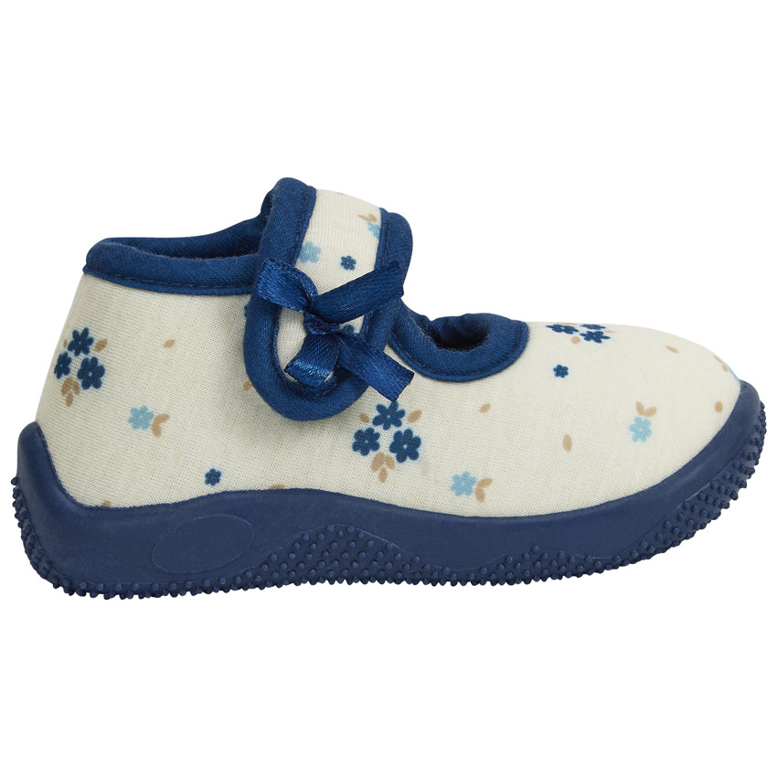 INDOOR SHOES